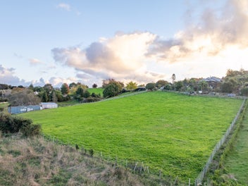46D Lockerbie Lane, Whatawhata, Hamilton
