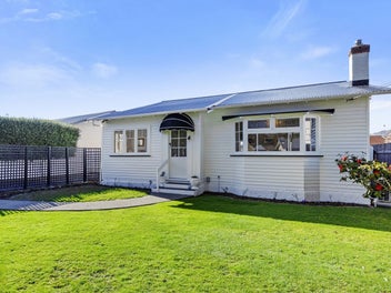 41 Ropata Crescent, Boulcott, Lower Hutt