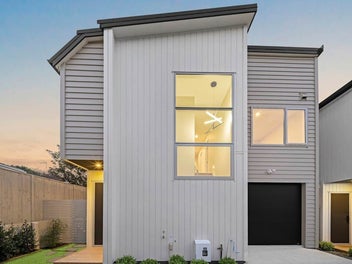 13C Liam Place, Half Moon Bay, Auckland