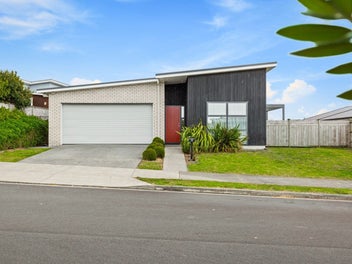 30 Tyler Davies Drive, Red Beach, Red Beach