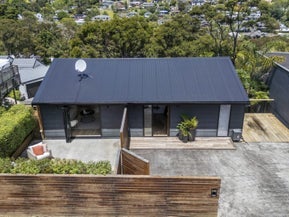 1/42 Glen Vista Place, Bayview, Auckland