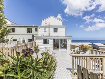 11/410 The Esplanade, Island Bay, Wellington