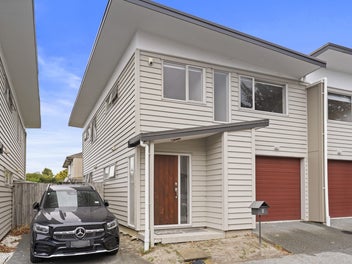 4/45A Swanson Road, Henderson, Auckland