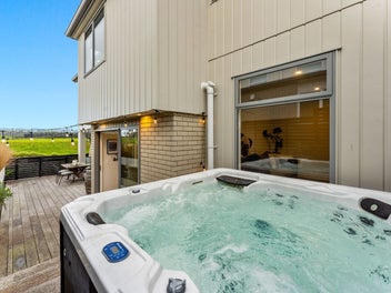 43 Jonah Lomu Drive, Karaka, Papakura