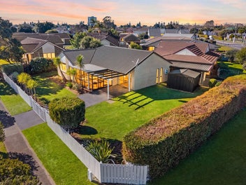 2/99 Riverside Road, Orewa, Orewa