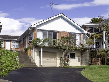 1/15 Kayeleen Place, Howick, Auckland