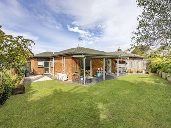 37F Brookfield Avenue, Onehunga, Auckland