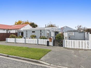 2/42 Harker Street, Spreydon, Christchurch