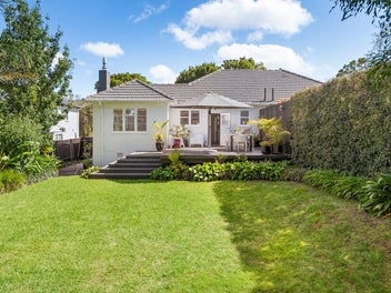 24 Massey Avenue, Greenlane, Auckland