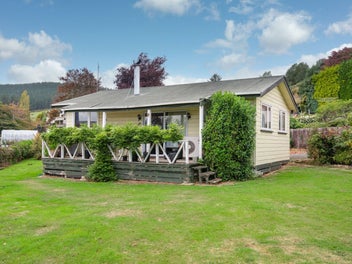 11 Sandown Street, Waihola