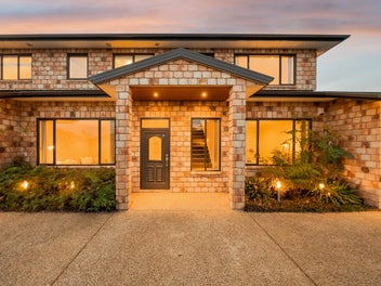 15 Maple Lane, Huapai, Kumeu