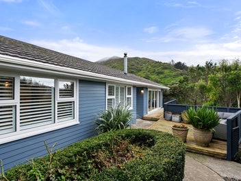 16 Doris Gordon Crescent, Crofton Downs, Wellington