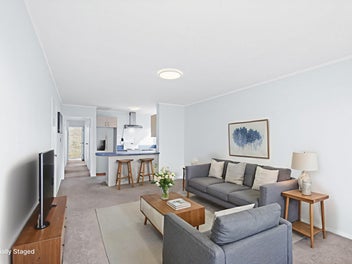 1/2 Simon Ellice Drive, Bayview, Auckland