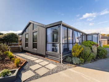 20 Olive Terrace, Paraparaumu Beach, Paraparaumu
