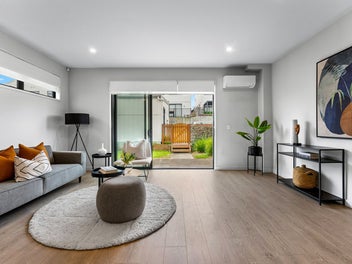 75 Tarapuka Road, Westgate, Auckland