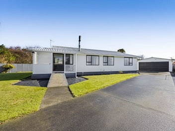 77 Patu-Kukupa Street, Manaia, Manaia