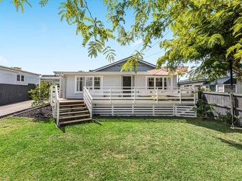 8 Cadman Avenue, Waterview, Auckland