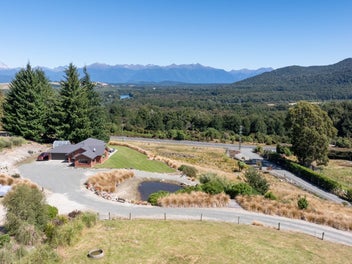 787A Manapouri Te Anau Highway, Te Anau