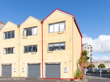 1/12 Crown Lynn Place, New Lynn, Auckland