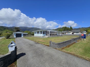 44 Aylmer Street, Ross, Ross