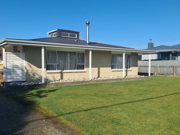 27 John Street, Riverton