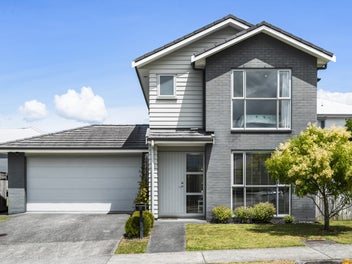 17 William Wallbank Crescent, Swanson, Auckland