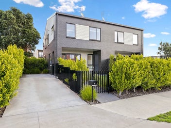 9B Treasury Place, Onehunga, Auckland