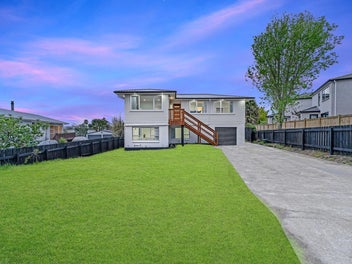 12 Ozich Avenue, Te Atatu South, Auckland