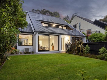 1/9 Glenstrae Road, Redcliffs, Christchurch