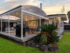 15 Edgerton Road, Te Atatu Peninsula, Auckland