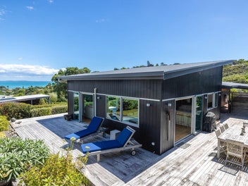 28D Beatty Parade, Surfdale, Waiheke Island