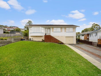 55 Lantana Road, Green Bay, Auckland