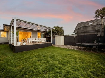 11 Whites Way, Ellerslie, Auckland