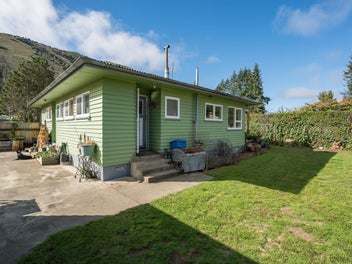 39 Matai Crescent, Tapawera