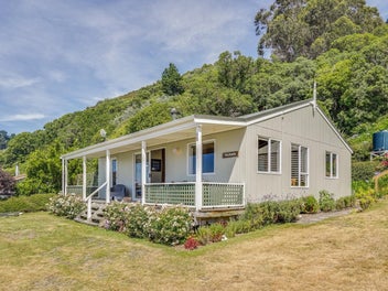 3 Tainui Rise, Gore Bay, Cheviot