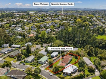 21 McClintock Road, Massey, Auckland