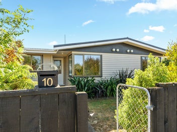 10 Tasman Crescent, Carterton