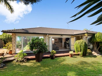 9 Thornlea Grove, Waiuku, Waiuku