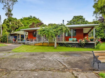 242 Bridge Street, Eltham, Eltham