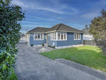 714 Grove Road, Mayfair, Hastings
