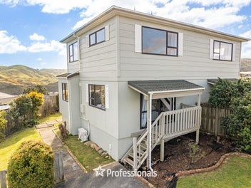 25B Outram Grove, Kelson, Lower Hutt