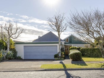 14 Wesley Avenue, Frankleigh Park, New Plymouth