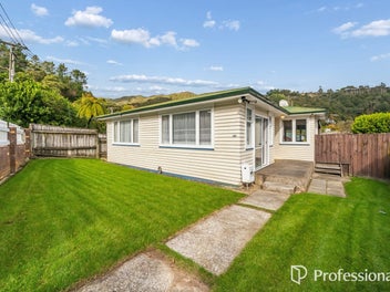 1/102 Horoeka Street, Stokes Valley, Lower Hutt