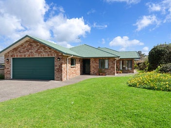 52 Kath Hopper Drive, Orewa, Orewa