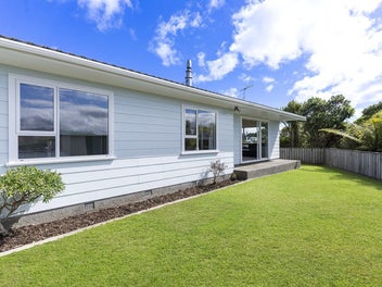 15 Archbold Street, Newlands, Wellington
