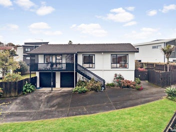 20 Sandgate Avenue, Botany Downs, Auckland