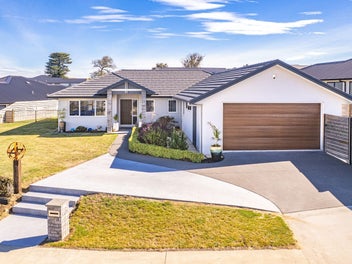 34 Tirimoana Place, Otamatea, Whanganui