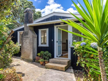 84 Wharf Road, Ostend, Waiheke Island