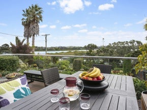 13 The Terrace, Herald Island, Auckland