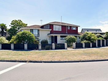 1 Lakewood Drive, Burwood, Christchurch
